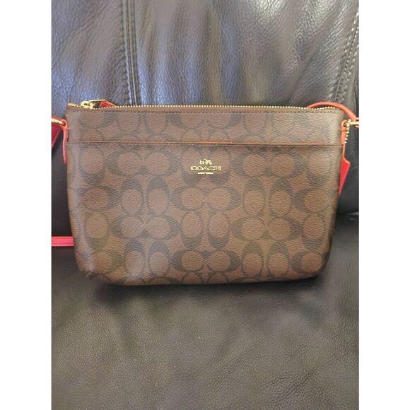 NWT Coach Signature East/West Crossbody F52657 Purse with red Interior and cross - Picture 2 of 7